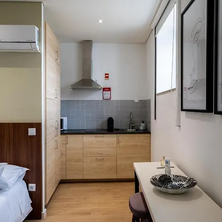 Hagah Alojamentos Διαμέρισμα Γκιμαράες