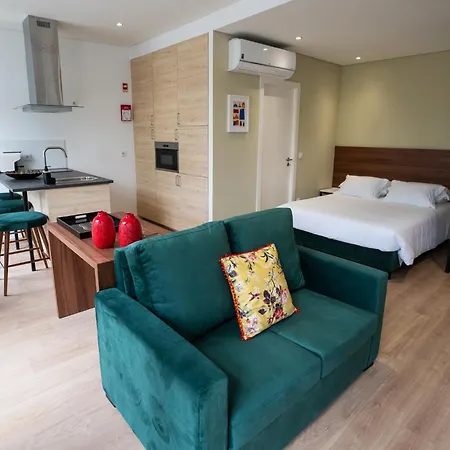 Διαμέρισμα Hagah Alojamentos Γκιμαράες